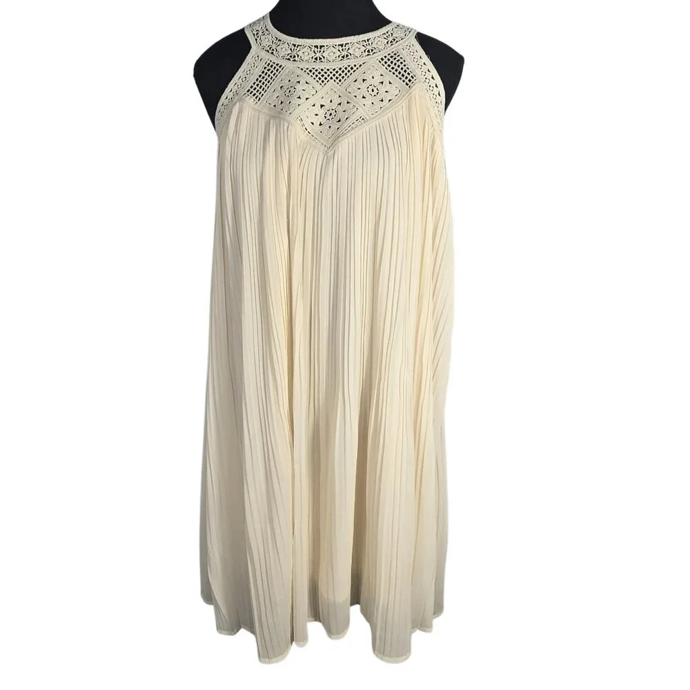 NWT | Zesica Pleated Crochet Halter Dress | Cream White | Medium - Picture 2 of 7